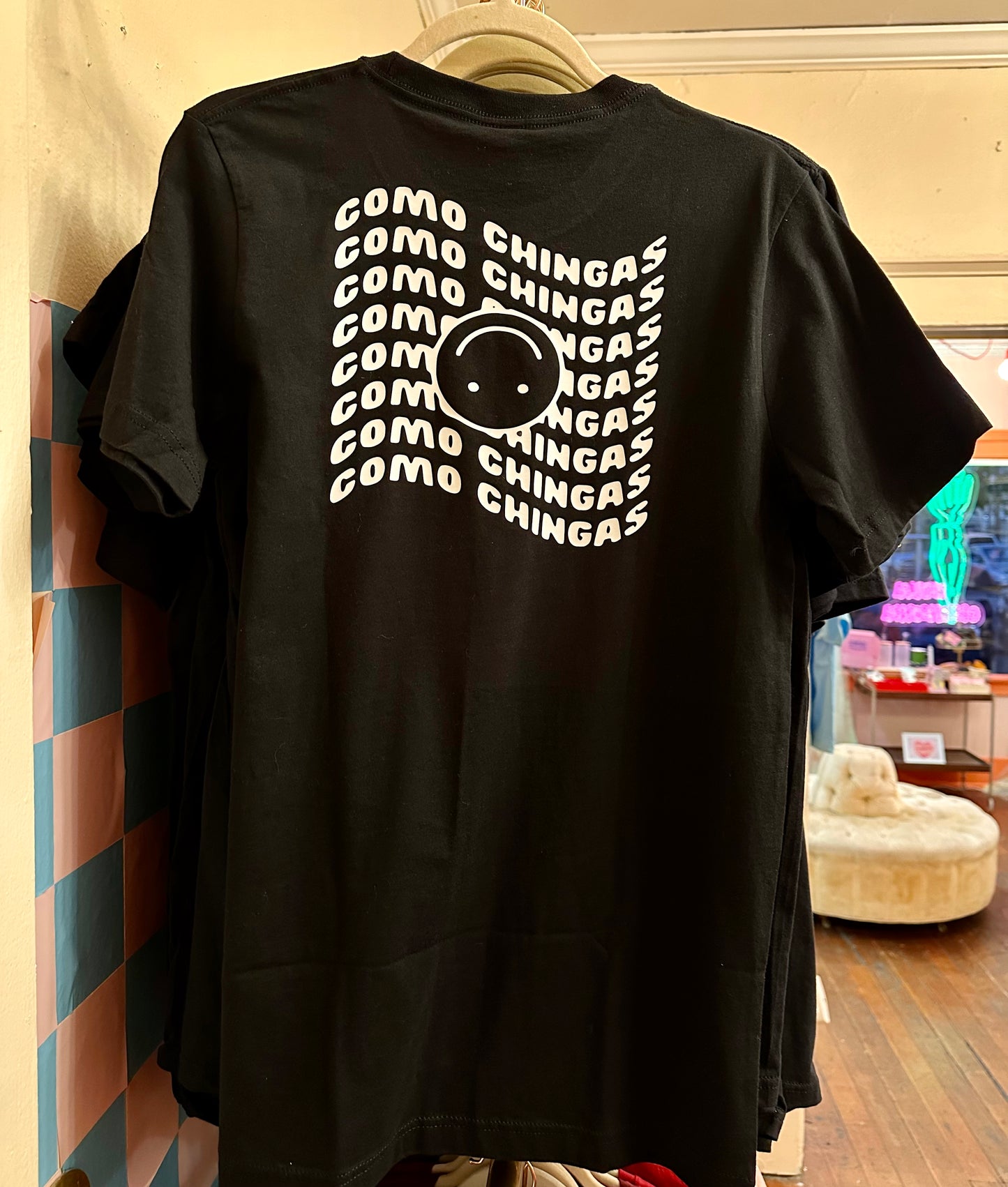 Como Chingas T-Shirt